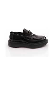 Dgn 2625198 Erkek Loafer Ayakkabı Siyah Rugan Dgn 2625198 Erkek Loafer Ayakkabı Siyah Rugan