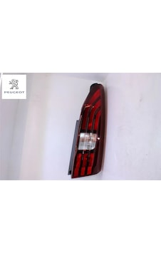 Stop Lambasi Sağ Rifter Peugeot 9820555280 Stop Lambasi Sağ Rifter Peugeot 9820555280