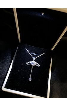 Vog Swarovski Model Kanatlı Kalp Hareketli Tasarım 925 Ayar Gümüş Sevgiliye,eşe Hediye Kolye Gümüş Vog Swarovski Model Kanatlı Kalp Hareketli Tasarım 925 Ayar Gümüş Sevgiliye,eşe Hediye Kolye Gümüş