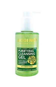 Biogeniq Yüz Yikama Jeli 200 Ml Aloe Vera & Chamomile Biogeniq Yüz Yikama Jeli 200 Ml Aloe Vera & Chamomile