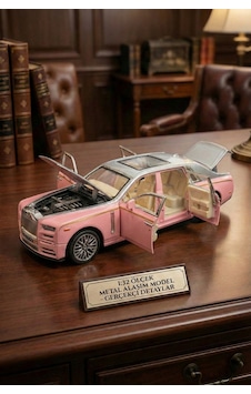 Rolls Royce Phantom 1:32 Ölçek Metal Model Araba - Pembe, Sesli Ve Işıklı, Kapıları Açılan 18 Cm Rolls Royce Phantom 1:32 Ölçek Metal Model Araba - Pembe, Sesli Ve Işıklı, Kapıları Açılan 18 Cm