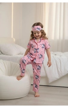 Lillypicca Pembe Desenli Pamuklu Önden Düğmeli Göz Bantlı Kısa Kol Pijama Takımı 8016 Lillypicca Pembe Desenli Pamuklu Önden Düğmeli Göz Bantlı Kısa Kol Pijama Takımı 8016