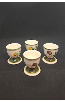 El Boyaması Çiçekli Mettlach Porselen 4 Adet Vintage Yumurtalık Haki El Boyaması Çiçekli Mettlach Porselen 4 Adet Vintage Yumurtalık Haki