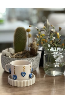 Altın Yaldız Çizgili Kalpli Nazar Fincan Mug Altın Yaldız Çizgili Kalpli Nazar Fincan Mug