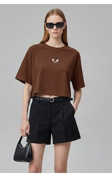 Soft&Basic Kadın Nakışlı Regular %100 Organik Pamuk Yuvarlak Yaka Kısa Crop T-shirt Kahverengi Soft&Basic Kadın Nakışlı Regular %100 Organik Pamuk Yuvarlak Yaka Kısa Crop T-shirt Kahverengi