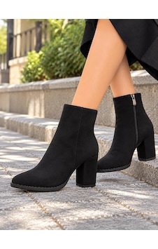 Asmi Shoes Kadın Silva Siyah Süet Deri Yandan Fermuarlı Toka Detaylı 7 Cm Kalın Topuklu Sivri Burunlu Yeni Sezon Günlük Bot Asmi Shoes Kadın Silva Siyah Süet Deri Yandan Fermuarlı Toka Detaylı 7 Cm Kalın Topuklu Sivri Burunlu Yeni Sezon Günlük Bot