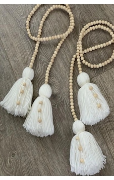 2 Adet Boho Doğal Ahşap Beyaz Püsküllü Perde Bağı 120 cm 2 Adet Boho Doğal Ahşap Beyaz Püsküllü Perde Bağı 120 cm