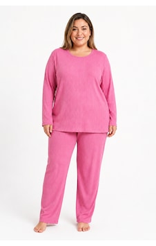 Sleeproom Büyük Beden Pembe Kaşkorse Pijama Takımı Sleeproom Büyük Beden Pembe Kaşkorse Pijama Takımı