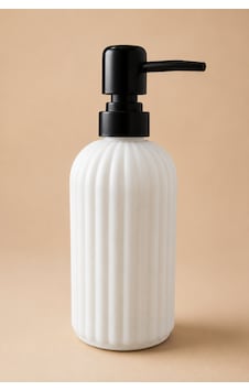 Vovy Çizgili Cam Sabunluk 500 Ml Siyah Pompalı Modern Sıvı Sabun Ve Deterjan Dispenseri - 18,5 Cm X 7 Cm Beyaz Vovy Çizgili Cam Sabunluk 500 Ml Siyah Pompalı Modern Sıvı Sabun Ve Deterjan Dispenseri - 18,5 Cm X 7 Cm Beyaz