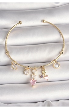 Pirinç Gold Renk Sallantı Zirkon Taşlı Kalp Figür Pembe Kalp Detay Charm Kadın Bileklik - Lisinya Pirinç Gold Renk Sallantı Zirkon Taşlı Kalp Figür Pembe Kalp Detay Charm Kadın Bileklik - Lisinya
