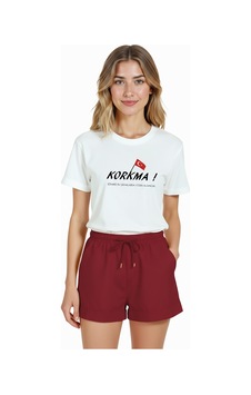 Kadın Beyaz Relaxed Fit %100 Pamuk Tişört Korkma Türk Bayrağı Beyaz Kadın Beyaz Relaxed Fit %100 Pamuk Tişört Korkma Türk Bayrağı Beyaz