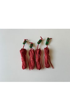 Rainbow 4 Metre x 4 Adet Gergi Aparatlı Çadır İpi Kırmızı Rainbow 4 Metre x 4 Adet Gergi Aparatlı Çadır İpi Kırmızı