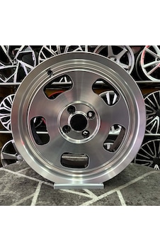 13 İnç 4x98 Momo Gümüş Jant Modeli 4 Adet 13 İnç 4x98 Momo Gümüş Jant Modeli 4 Adet