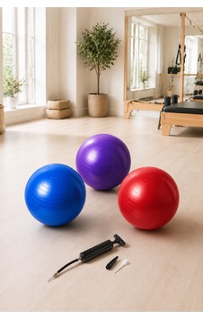 3 Lü Set 55 Cm Pilates Topu Ve Şişirme Pompası Mavi Mor Kırmızı Denge Yoga Fitness Egzersiz Topu Çok Renkli 3 Lü Set 55 Cm Pilates Topu Ve Şişirme Pompası Mavi Mor Kırmızı Denge Yoga Fitness Egzersiz Topu Çok Renkli