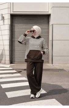 Trend Paris Kanguru Cepli Çizgili Soft Dokulu Spor Takım Kahverengi 38 Trend Paris Kanguru Cepli Çizgili Soft Dokulu Spor Takım Kahverengi 38