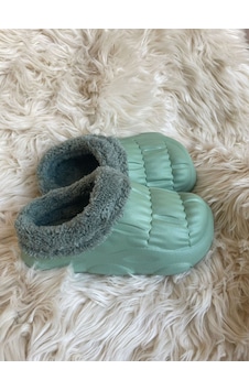 Akınal Bella Ortopedik Ultra Yumuşak Yünlü Unisex Ev Terliği Nil Yeşili Akınal Bella Ortopedik Ultra Yumuşak Yünlü Unisex Ev Terliği Nil Yeşili