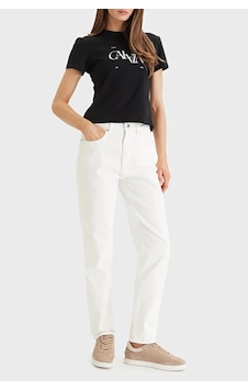 Calvin Klein Mom Jean Chalk Whıte, Asn, Sh, 25 Beyaz Kadın Kot Pantolon Calvin Klein Mom Jean Chalk Whıte, Asn, Sh, 25 Beyaz Kadın Kot Pantolon