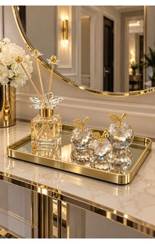 Dekoratif Modern Gold Tepsi 3lü Gold Kristal Elma Seti Ve Koku Şişesi Seti Ev Süs Eşyası Altın Dekoratif Modern Gold Tepsi 3lü Gold Kristal Elma Seti Ve Koku Şişesi Seti Ev Süs Eşyası Altın