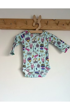 Key Kids Retro 90's Kirazlı Mavi Pembe %100 Organik Pamuklu Kız Unisex Bebek Body Zıbın Key Kids Retro 90's Kirazlı Mavi Pembe %100 Organik Pamuklu Kız Unisex Bebek Body Zıbın
