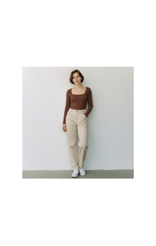 Feg Store Kahverengi Uzun Kollu Kare Yaka Alttan Çıtçıtlı Body Feg Store Kahverengi Uzun Kollu Kare Yaka Alttan Çıtçıtlı Body