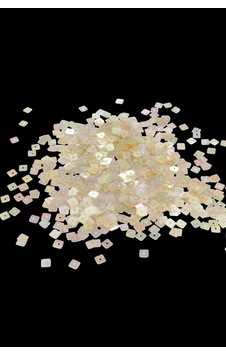 Sarı Janjan 6x6 Mm Kare Ortadan Delikli Pul Payet 20 Gr Tülbent, Oya, Havlu Malzemesi Sarı Janjan 6x6 Mm Kare Ortadan Delikli Pul Payet 20 Gr Tülbent, Oya, Havlu Malzemesi