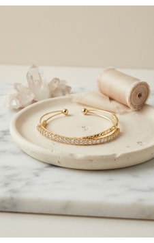 Gold Renk Zirkon Taşlı Dorikalı Model Kadın Bileklik Çok Renkli Gold Renk Zirkon Taşlı Dorikalı Model Kadın Bileklik Çok Renkli