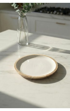 Mango Agacı Pasta Tabağı & Sunum Tabağı 20 Cm Krem Renkli Mango Agacı Pasta Tabağı & Sunum Tabağı 20 Cm Krem Renkli