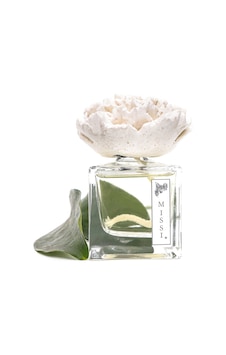 Missi Vanilya Sandal Ekru Çiçek Taşlı Oda Kokusu 50 ML Missi Vanilya Sandal Ekru Çiçek Taşlı Oda Kokusu 50 ML