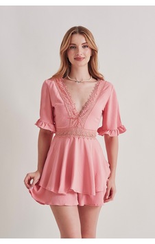 Rabia Çelik Kadın Pembe Sırt Dekolteli Brode Detaylı Şort Tulum Pembe Pembe Rabia Çelik Kadın Pembe Sırt Dekolteli Brode Detaylı Şort Tulum Pembe Pembe