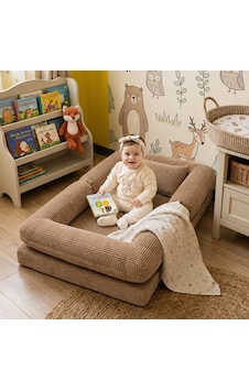 Miniwood Montessori Yatak Oyun Alanlı Bebek Yer Yatağı Sünger Çocuk Karyola 106 x 150 CM Miniwood Montessori Yatak Oyun Alanlı Bebek Yer Yatağı Sünger Çocuk Karyola 106 x 150 CM