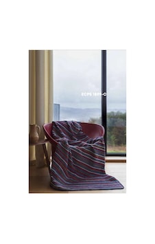 Nixa İnce Çizgili Desenli Püsküllü Çift Kişilik Battaniye Lacivert Bordo 180x220 Cm Çok Renkli