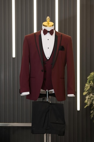 Slimfit Armürlü Kırlangıç Çıkmalı Yaka Yelekli Papyonlu Smokin Takım Elbise 001