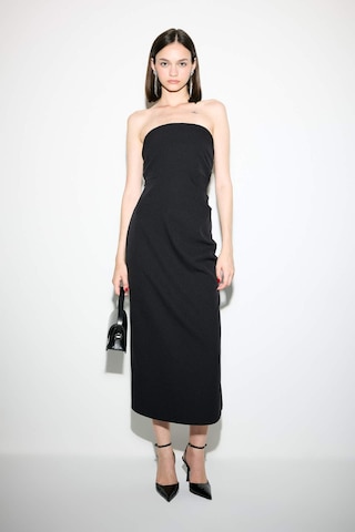 DeFacto Bodycon Straplez Siyah Midi Abiye Elbise D0985AX24SMBK81