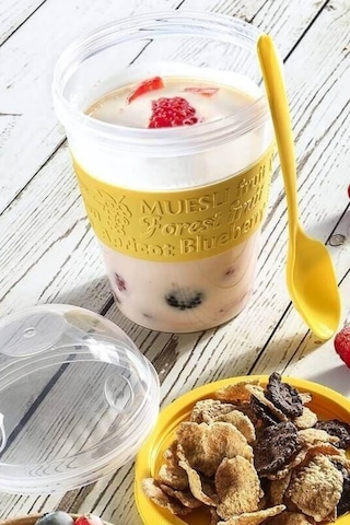 Go Kapaklı Kaşıklı Hazırla Ve Çık Meyveli Yoğurt Müsli Kabı Beslenme Diyet 600 Ml 001 Bej