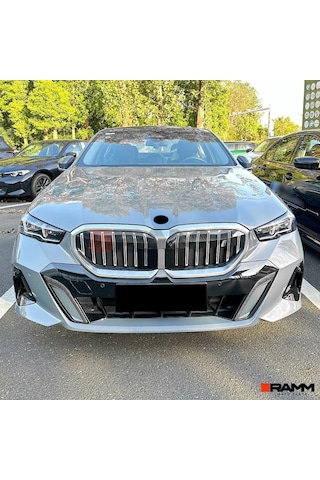 Bmw G60 G61 İ5 M Sport 2024+ Ön Tampon Bıçağı Sağ-sol Parlak Karbon