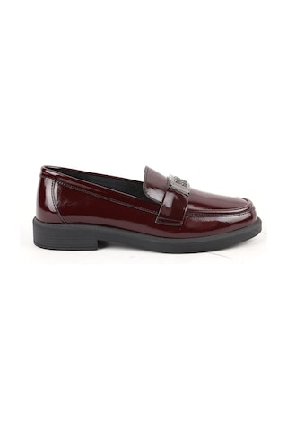 Libero Kadın Loafer Günlük Hakiki Deri Parlak Rugan Metal Toka Detaylı Maskülen Esnek Kauçuk Taban L061.528 Bordo