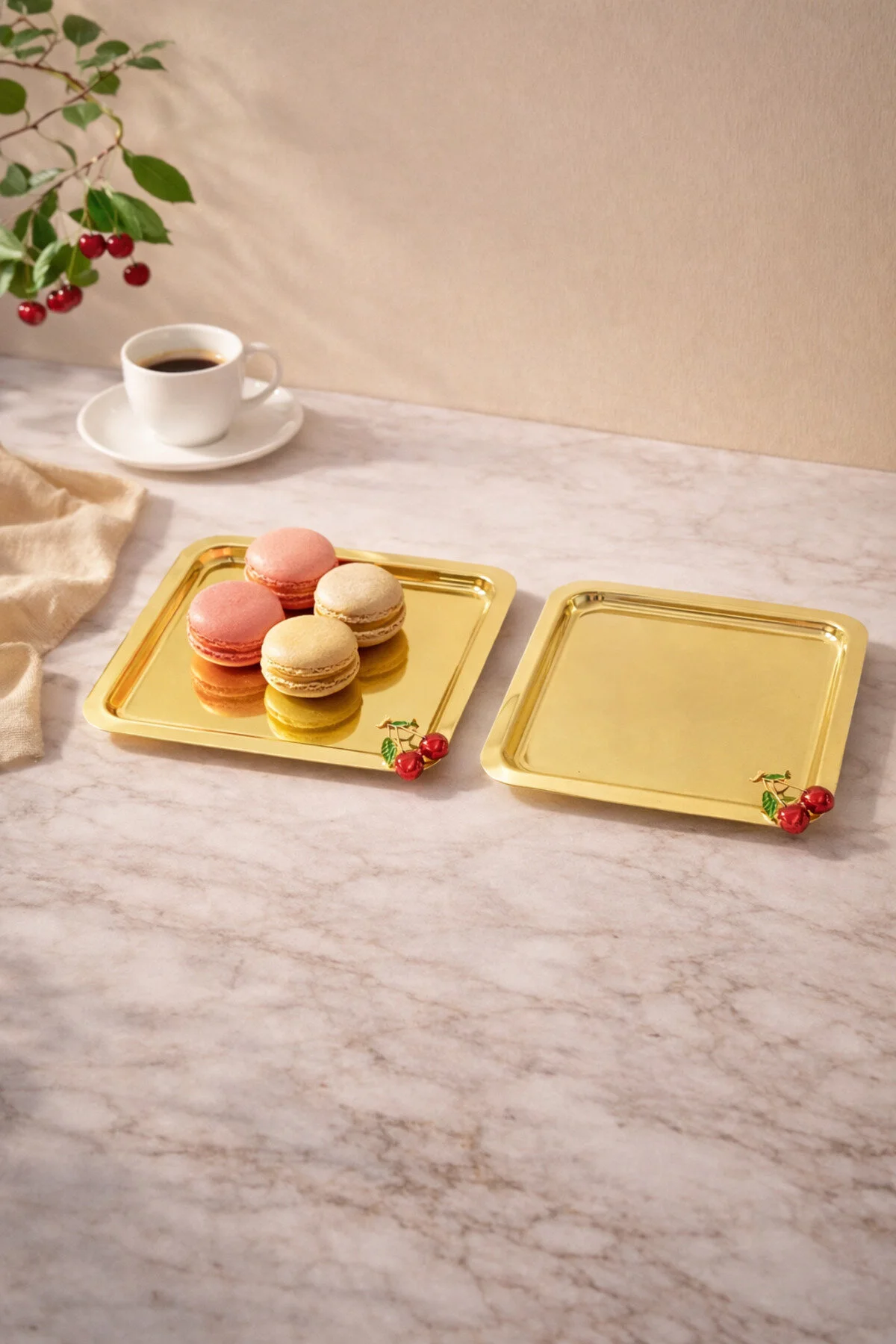 2 Kişilik Gold Metal Kare Kirazlı Kiraz Sunum Servis Tepsisi Tepsi 22cm Altın - Gold