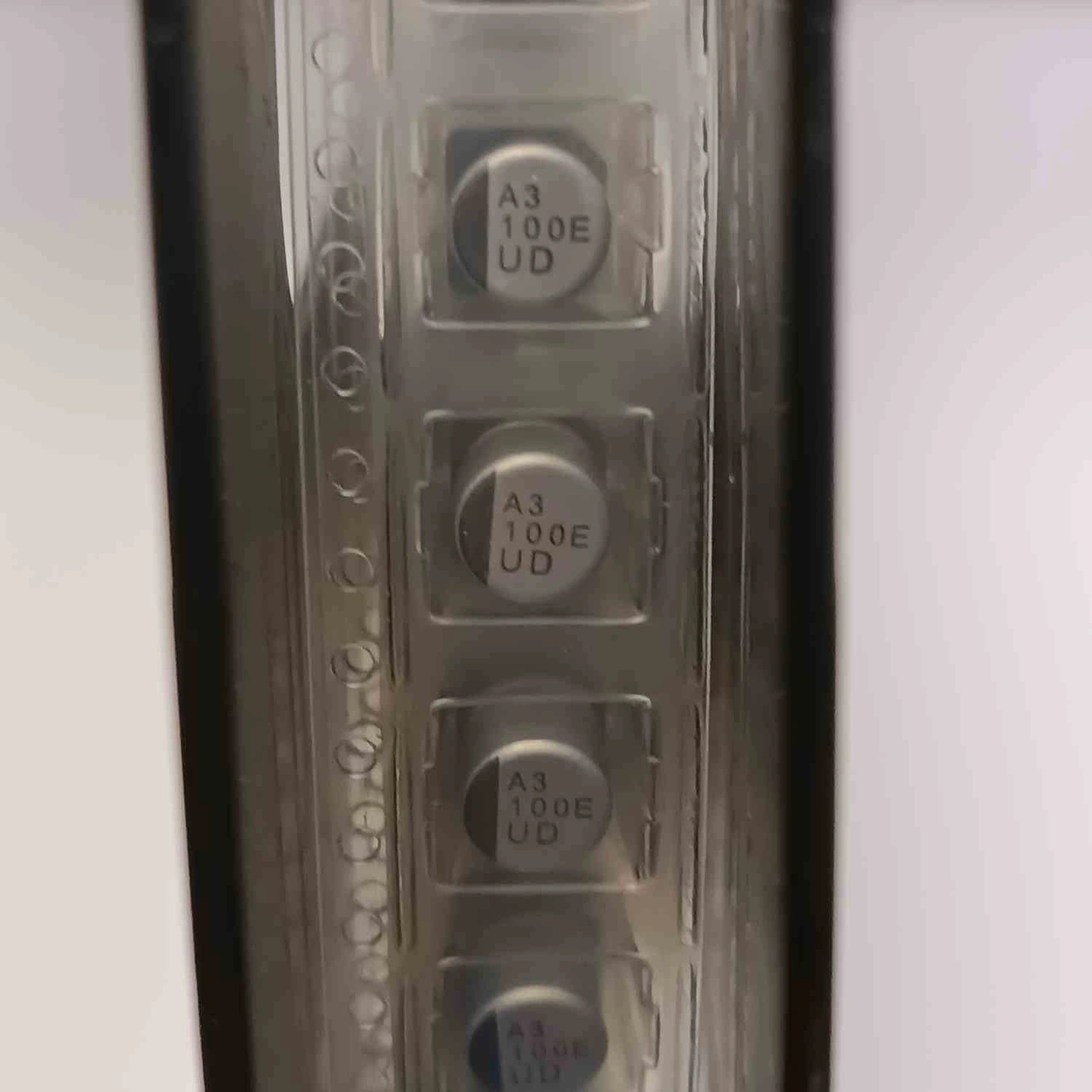 Uud1e101mcq1g 100mf 25v 6.3x7.7 Smd Kondansatör 50 Adet