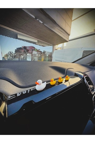 4 Parça Sevimli Ördek Ailesi Dikiz Aynası Süsü - Dekoratif Obje Torpido Süsü Oto Aksesuar Araba Süsü