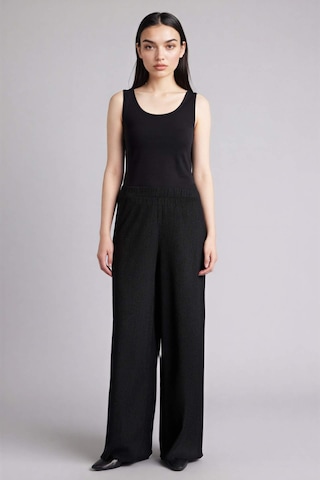 Defacto Slim Fit Basic Yuvarlak Yaka Atlet I1059az26smbk81 Siyah-bk81