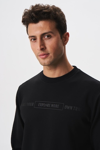 AR-MA Arma Erkek Slim Fit Su Geçirmeyen Scuba Kumaş İnterlok Bisiklet Yaka Sweatshirt K28124988801 Siyah