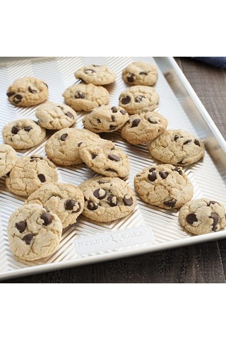 Nordicware Prism Küçük Fırın Tepsisi 40 X 29 Cm - Paslanmaz Çelik