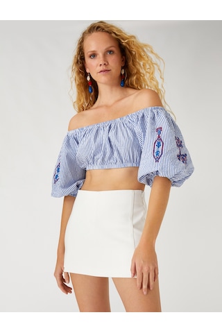 Koton Nakışlı Crop Bluz Omzu Açık Mavi Çizgili 2sak30116ew Mavi Çizgili