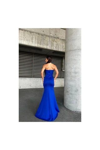 Khi-zai Kadın Şık Model Esnek Likralı Kumaş Straplez Maxi Abiye Elbise Saks