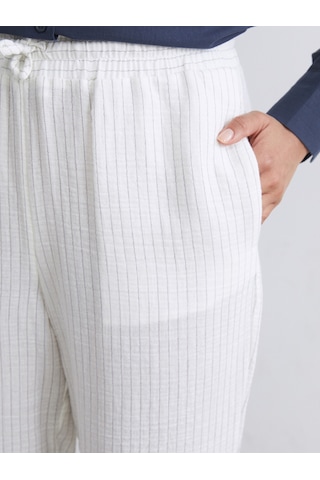 Lcw Modest Ekru Beli Lastikli Çizgili Keten Görünümlü Kadın Pantolon