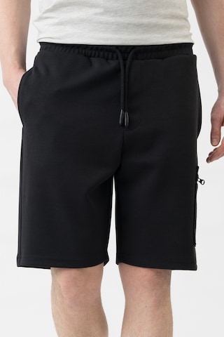 Unıted Colors Of Benetton Erkek Şort Bnt-m21149 Siyah