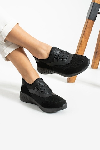 Siyah Anatomik Esnek Taban Slip-on Spor Ayakkabı Günlük Sneaker Siyah
