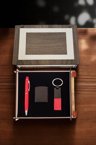 Hediye Seti Kalem Anahtarlık Ve Çakmak