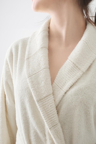 Carmine Robe X Cream - Ekstra Yumusak, Modern Ve Ozel Tasarim %10