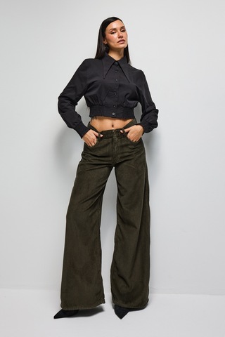 Itsbasic Kadın Siyah Renk Crop Fit Yaka Detaylı Özel Tasarım Gömlek